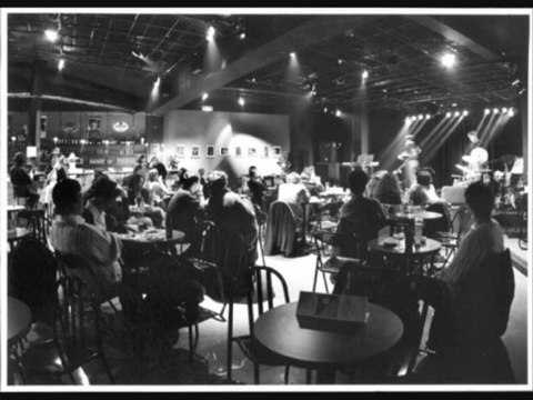 Matthieu Gosztola Concert à Nantes Lecture de Débris de tuer avec improvisation au piano