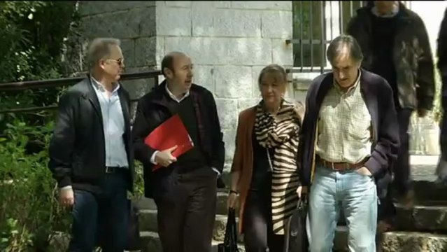 La ofensiva del PSOE contra el paro, rechazada por el PP, se debatirá en los parlamentos autonómicos