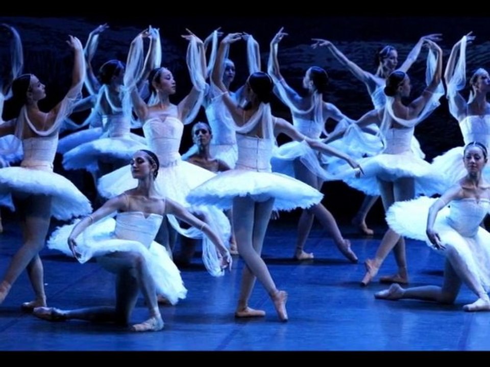 DANSE CLASSIQUE SUR LA MUSIQUE DE JOHN SOKOLOFF