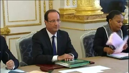 François Hollande, un président solitaire