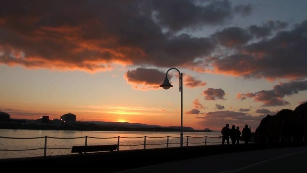 Puesta de Sol: OCASO en el faro de San Juan y ría de Avilés, Asturias