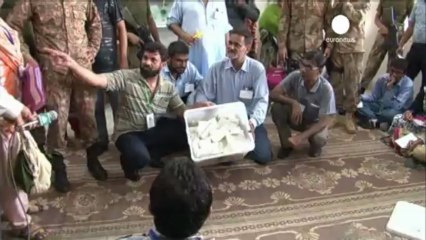 Pakistan protestations après la mort d'une responsable...