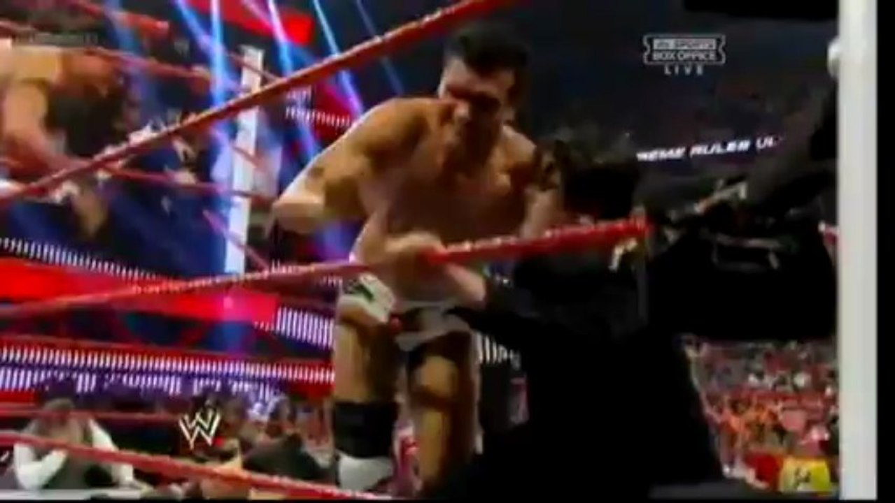 WWE4U.com عرض اكستريم رولز 2013 مترجم للعربية الجزء 2