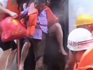 Юг Китая оказался под 2-метровым слоем воды