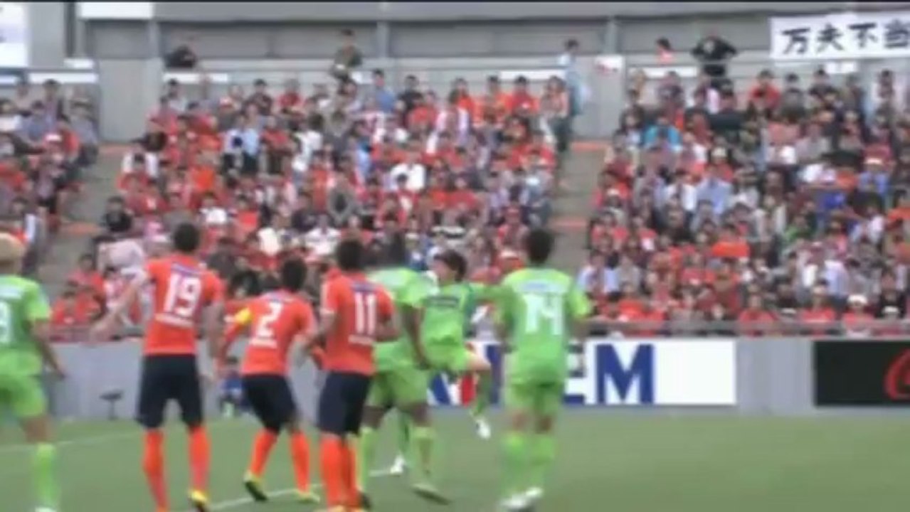 J-League: Omiya Ardija setzt sich vorne ab