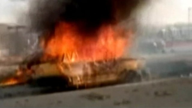 Car bombs target Shi'ites in Iraq, killing more than 70