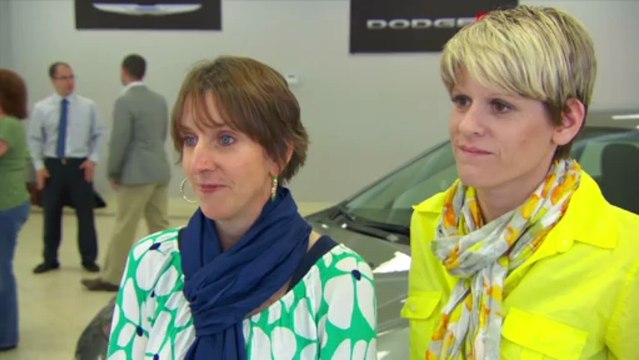 Autosital - Images de la livraison de la première Dodge Dart 2013 à un client du Dodge Registry