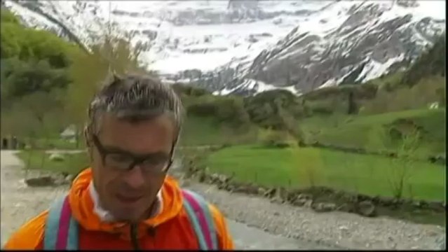 Dans les Pyrénées, le col du Tourmalet sous 6 mètres de neige