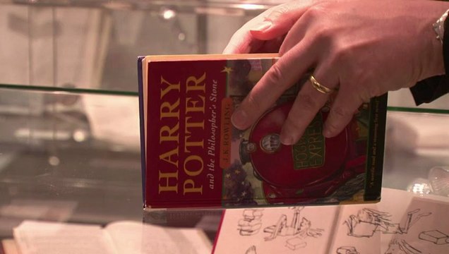 UK writers' annotated books in auction