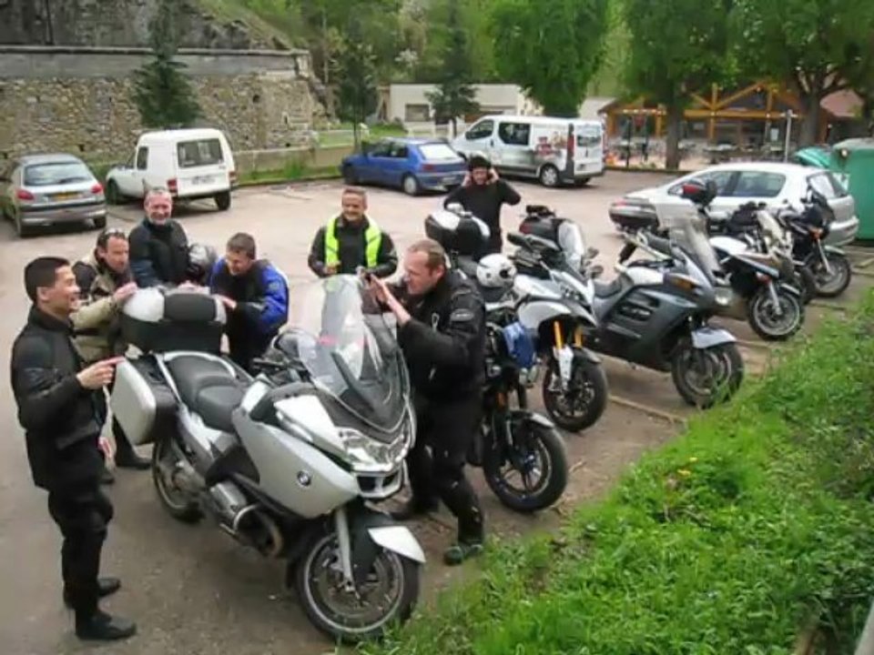 110513 Moto Auvergne 9766 BMW (St Nectaire).AVI