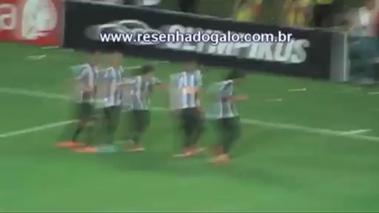 Ronaldinho, le lanceur de grenade