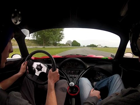 Secma F16 - Junior - Meeting SECMA à Clastres - 18/05/2013 vidéo4