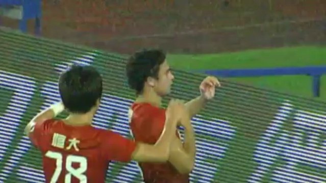 Evergrande rozbili Liaoning Whowin