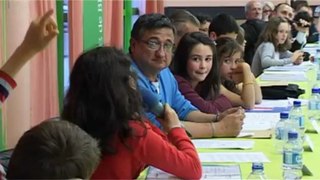 Bédarrides, conseil municipal avec des enfants du 30 avril 2013 partie 2