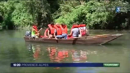 Bédarrides, promenades en barque sur la Sorgue, France 3
