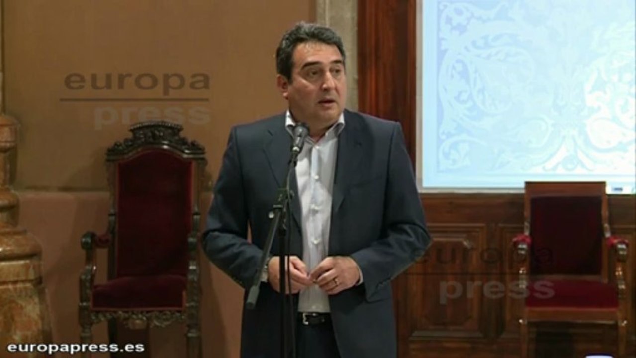 Manuel Bustos ha asegurado que "nadie presionó a nadie"