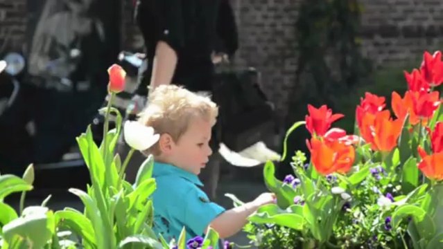 Grand Jeu Photo bébé Corine de farme, making off du shooting