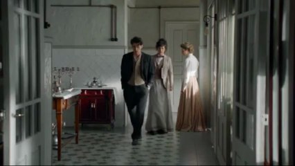 Gran Hotel - Capítulo 34. Tienen que buscar en la habitación de Bazán.
