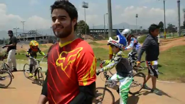bmxinternationalteam.com Living Colombian bmx