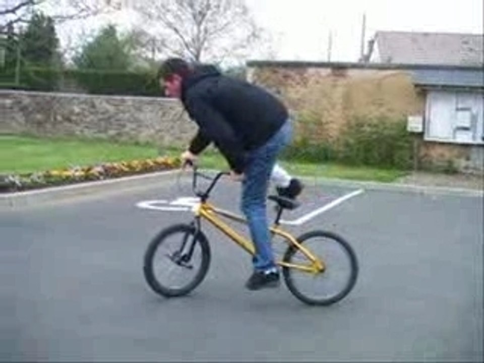simon en vélo (pigriders)