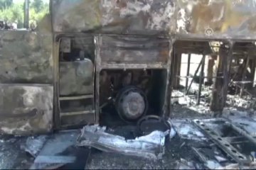 Tur otobüsü yandı