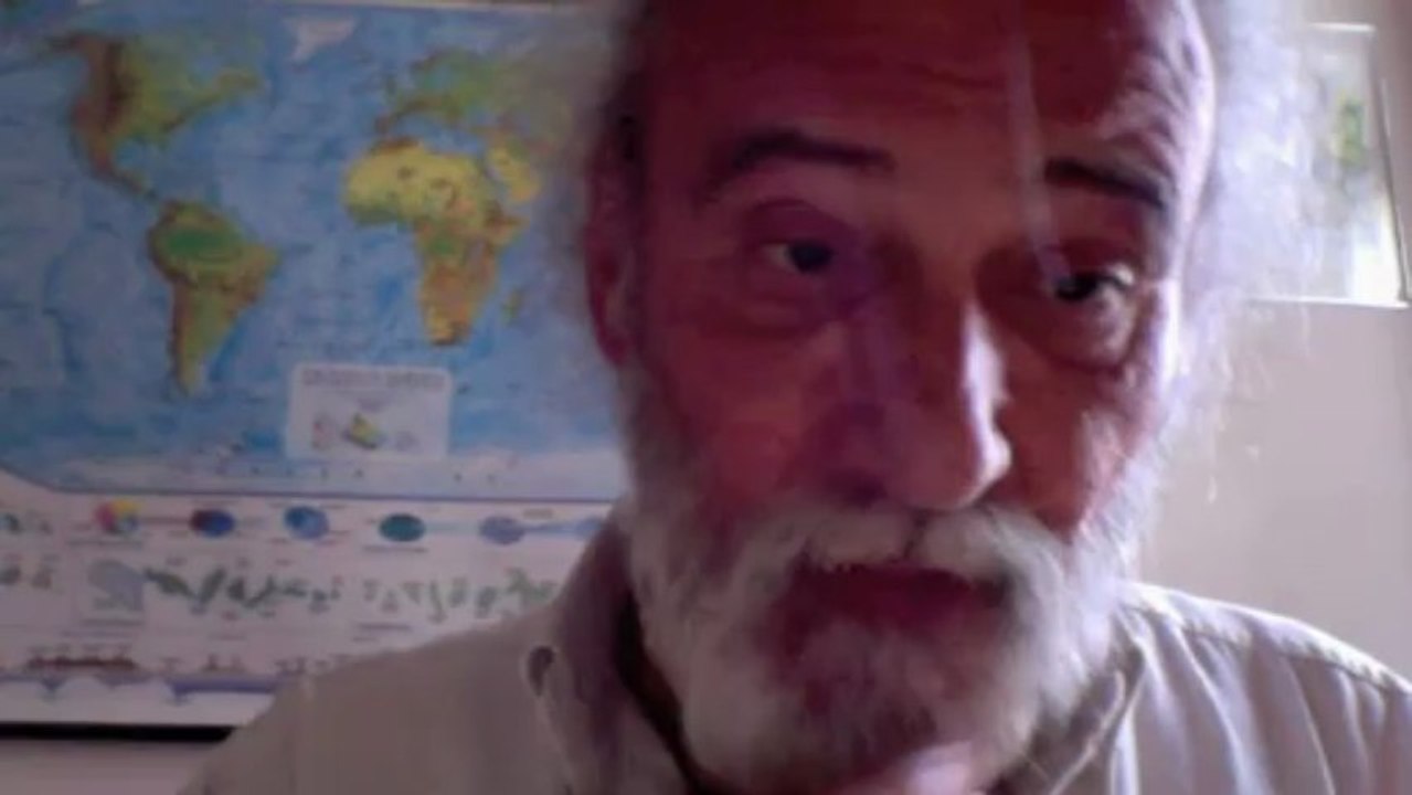 Beppe Grillo tra Movimento e Partiti