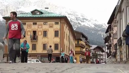 SINDACO IN ESILIO, PAESE DIVISO