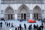 Suicide d'un intellectuel d'extrême-droite dans la cathédrale Notre-Dame de Paris