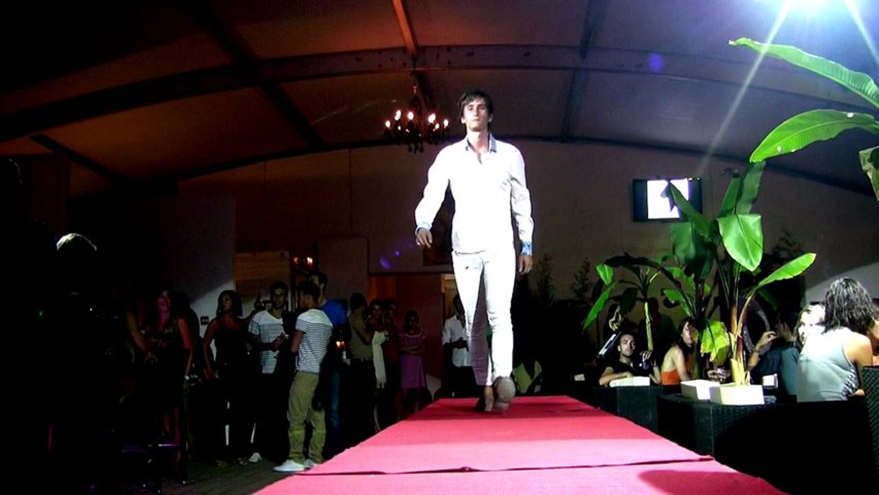 La chemise Française (defilé de mode)