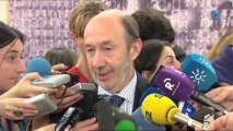 Rubalcaba y los sindicatos piden un acuerdo contra la crisis