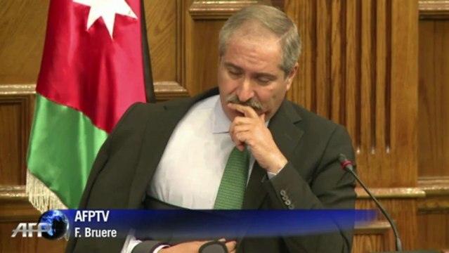 Syrie: William Hague met Assad en garde