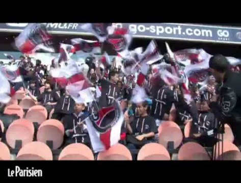 L'équipe du PSG ouvre les portes du Parc des Princes aux enfants