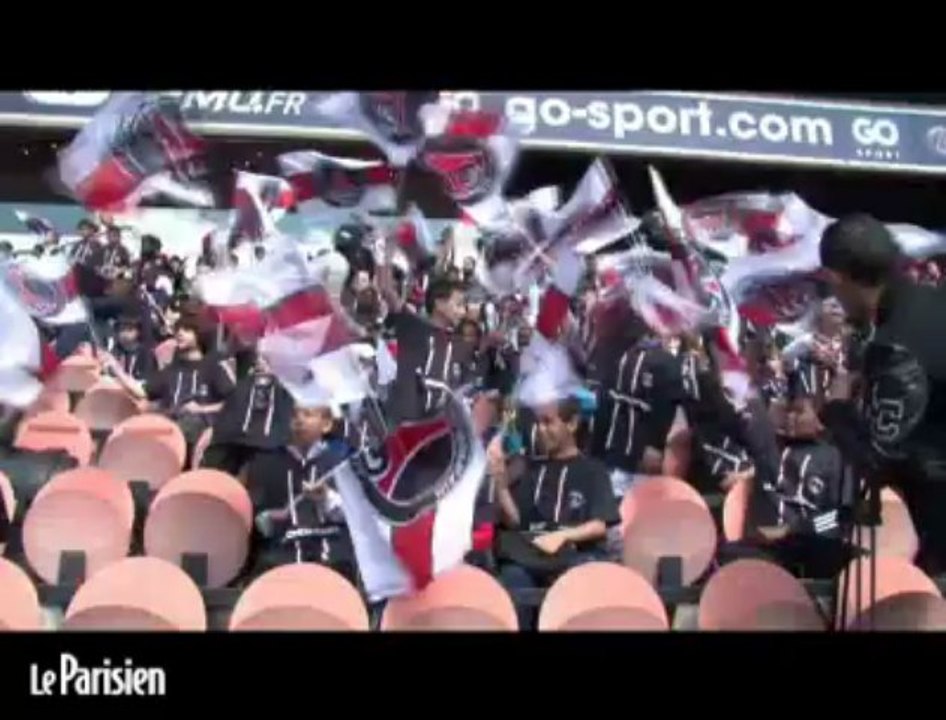 L'équipe du PSG ouvre les portes du Parc des Princes aux enfants