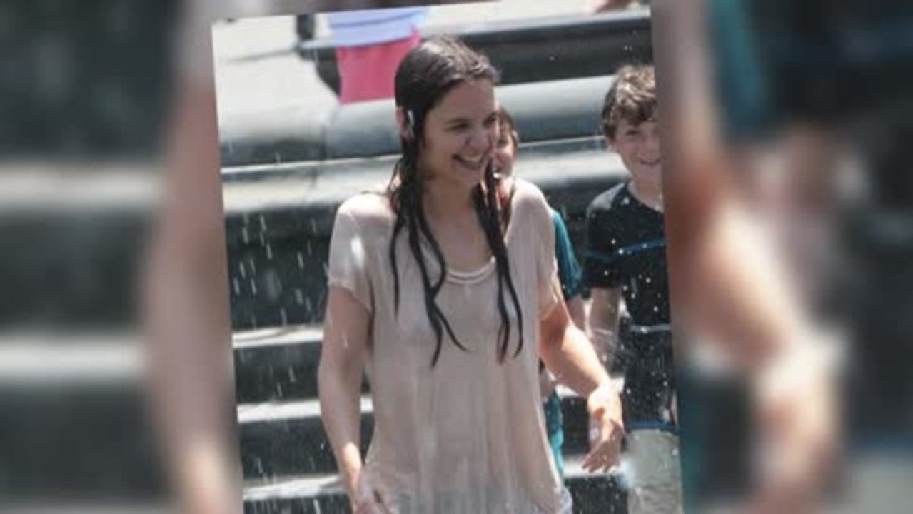 Katie holmes wird nass