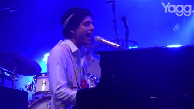 Mika - Billy Brown (live) au Concert pour tous