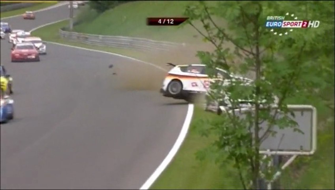 ETCC Salzburgring 2013 Race 1 Big crash Matejovsky Pfister