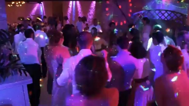 LA VALLEE AUX PAGES SALLE DE RECEPTION MARIAGES HEBERGEMENT VERSAILLES SARTROUVILLE MANTES LA JOLIE