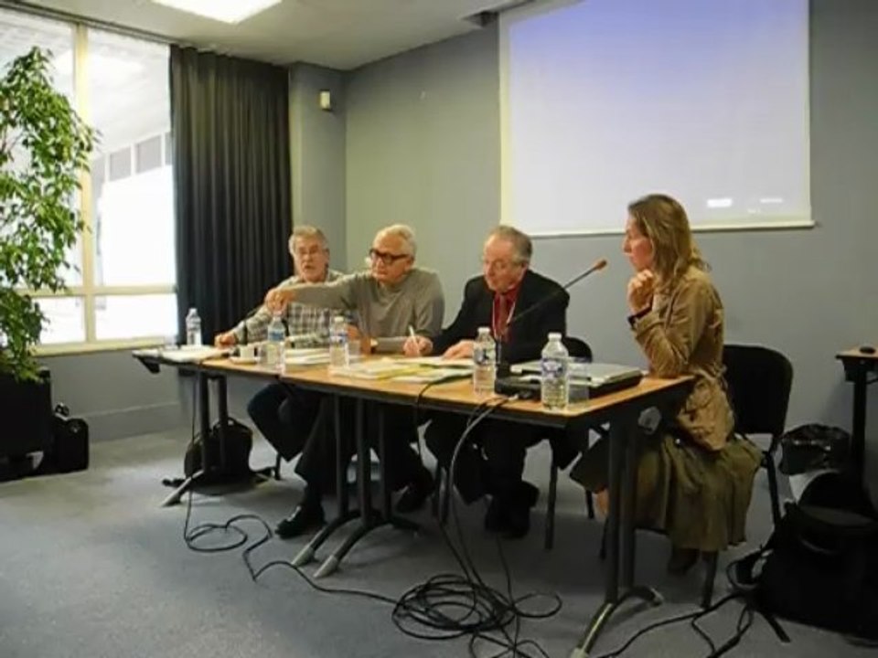 Table ronde M-V Gauduchon (Lumo).