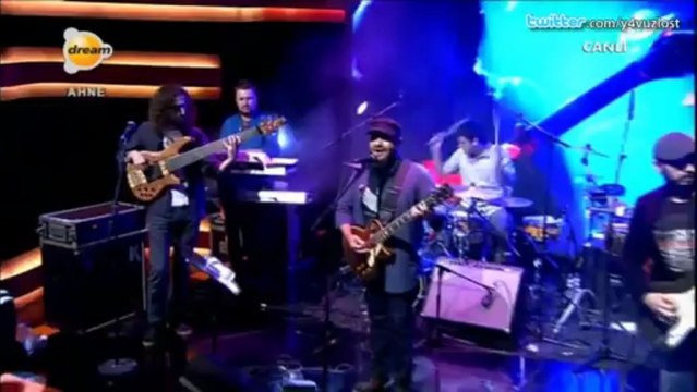 Pilli Bebek - Haram Geceler (Ana Sahne Canlı Performans)