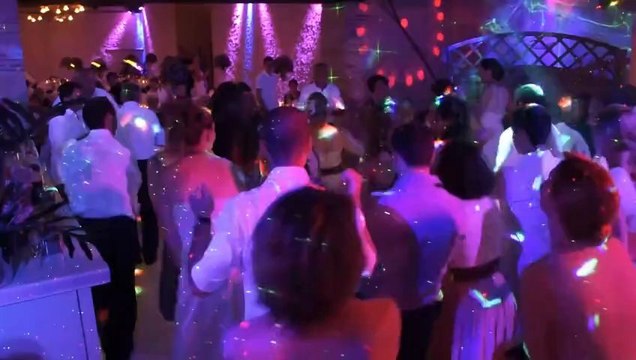 LA VALLEE AUX PAGES SALLE DE RECEPTION MARIAGES HEBERGEMENT LOUVECIENNES LE MESNIL ST DENIS EPONE