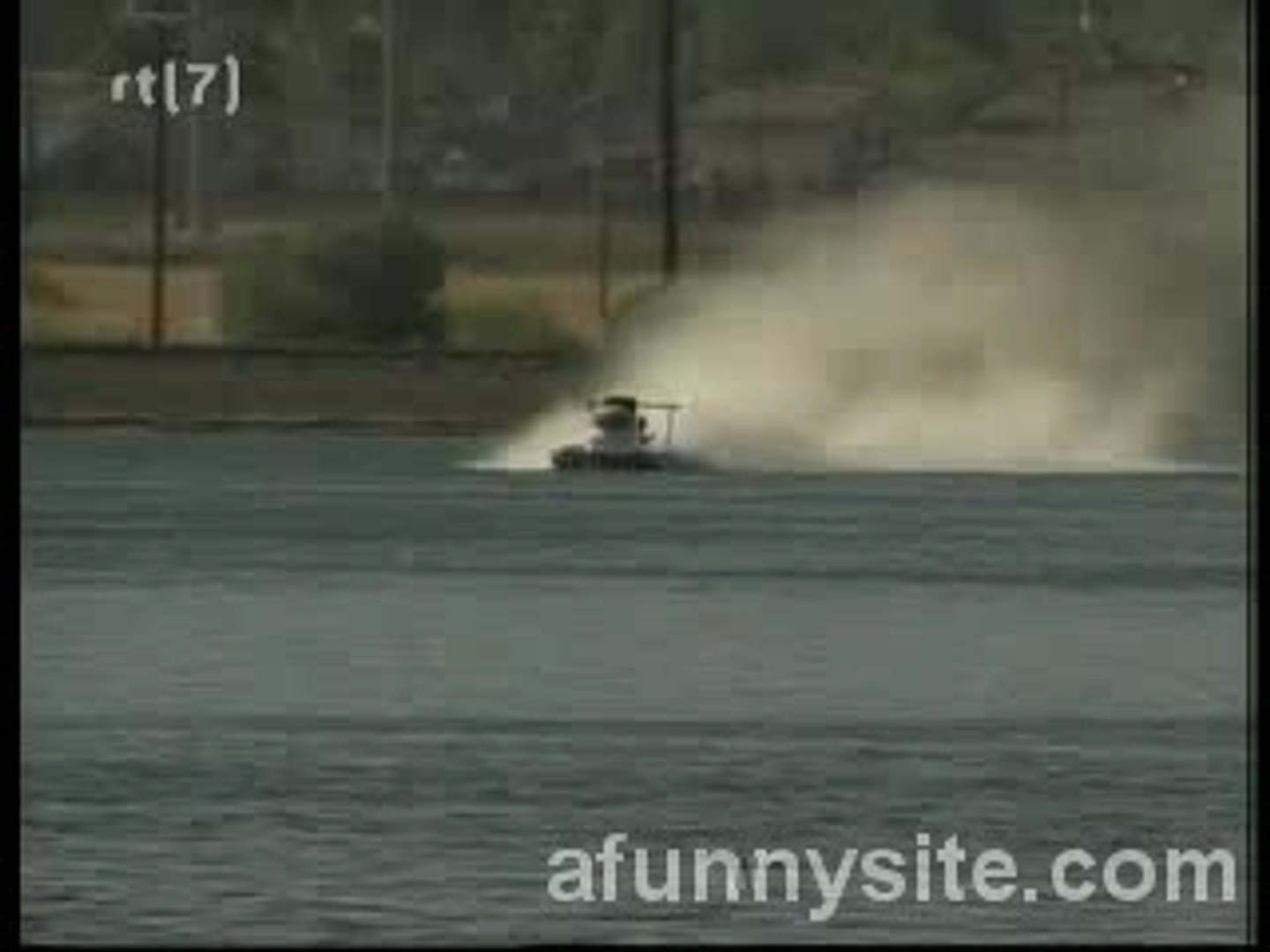 ⁣boat-race