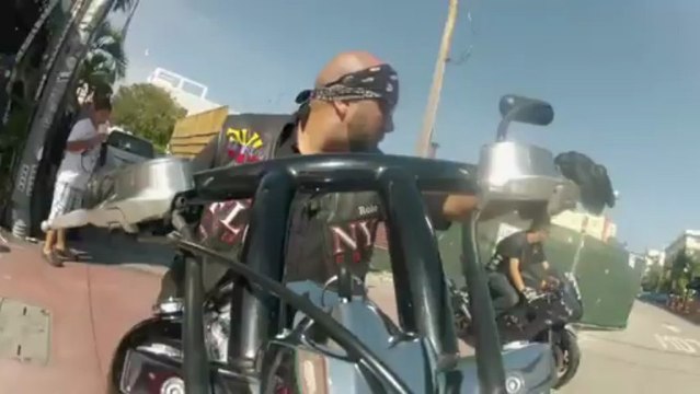 Calvin Harris - I Need Your Love ft. Ellie Goulding