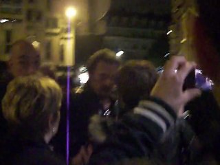 Johnny Hallyday - Arrivée à RTL ( Le 22 mai 2013 )