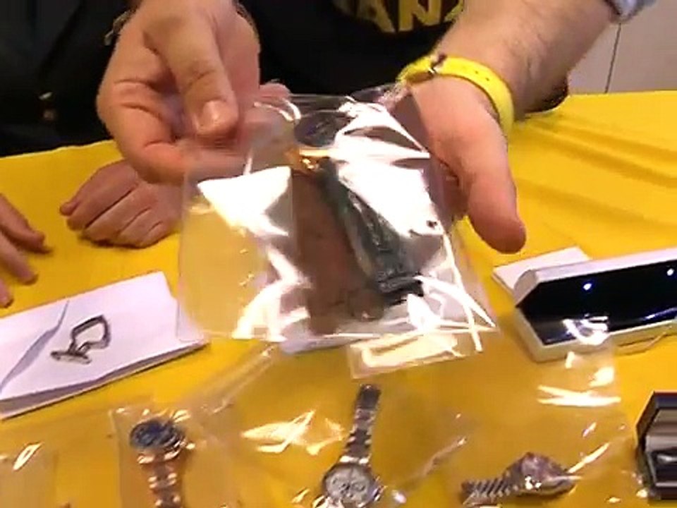 Giugliano (NA) - Camorra, sequestrati beni per 17 milioni al clan Mallardo -2- (22.05.13)