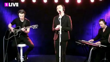 Hurts  Miracle in 1LIVE-Studio.(21.02.2013)