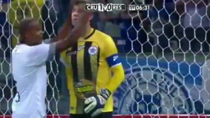 Dagoberto kaleciyi şaşkına çevirdi