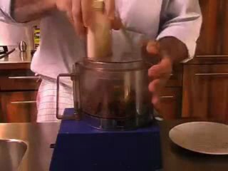 Recette en vidéo: Espadon mariné et foie gras au pain d'épice de Stéphane Jégo