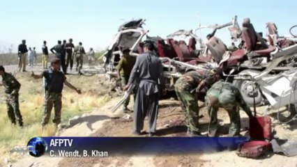 Riquixá-bomba mata 12 pessoas no Paquistão