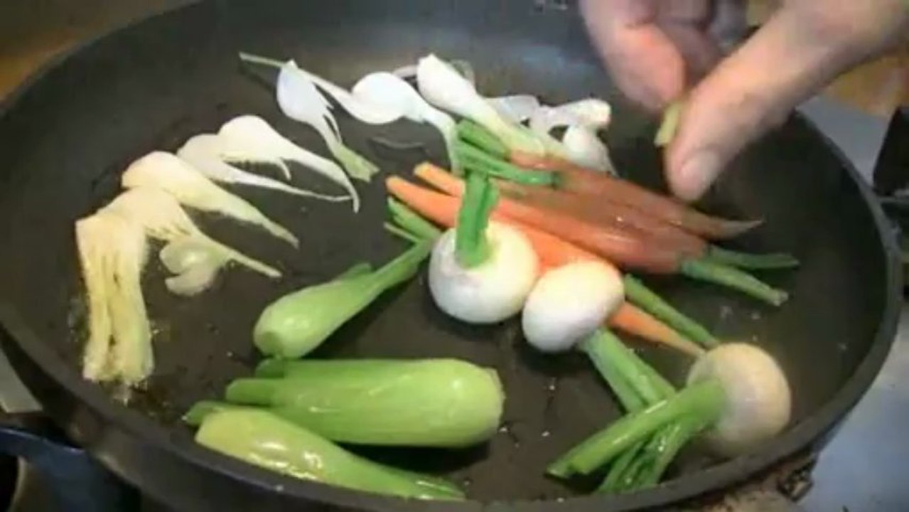 Mousseux de petits pois,  sauge, primeurs et pancetta