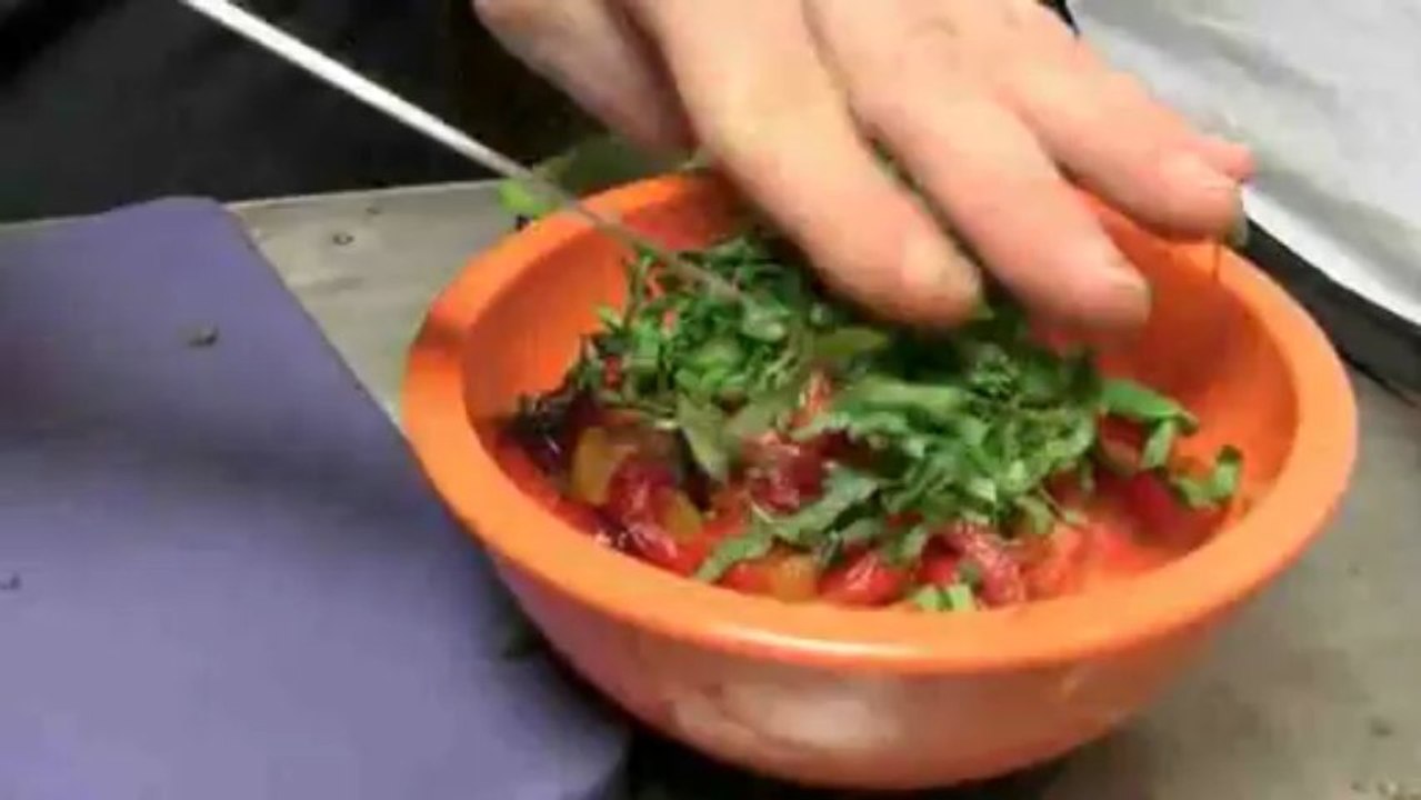 Chèvre-roquette, poivrons confits et radis-cottage